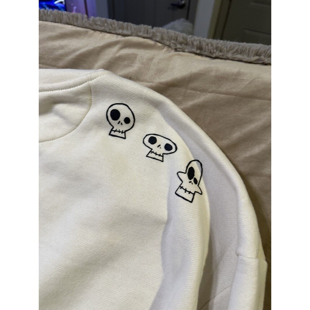 OUR UNIVERSE Nightmare Before Christmas Crewneck ICONS 2X Sweatshirt NWT - Picture 10 of 10